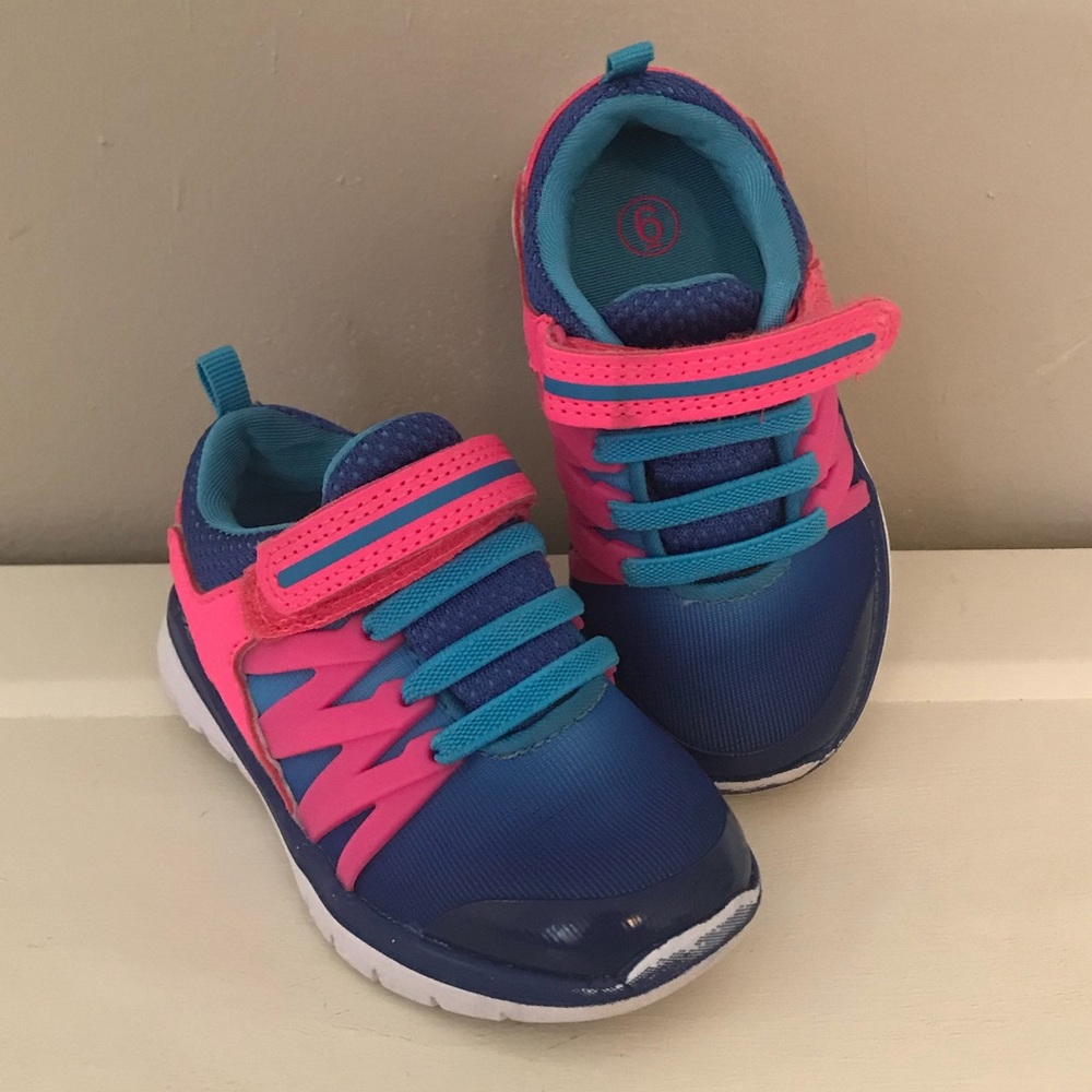 Cat & Jack toddler girl shoes, size 6